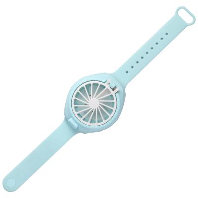 China Protable Mini Small Popular Rechargeable Children's Gift Mini USB Charging Lazy Watch Fan For Students for sale