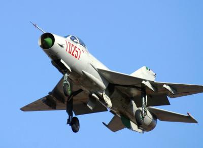 China High Altitude J 7 Fighter Aircraft Small Size And Flexibility Second Hand Weapons for sale