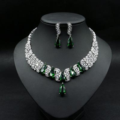 China CLASSIC Europe and USA Diamond Earrings Jewelry Set Full Silver Luxury Zircon Jewelry Set Wedding Party Necklace Set for sale