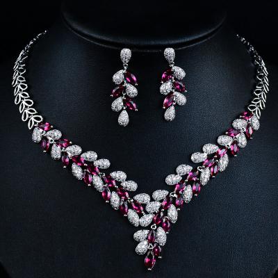 China Factory CLASSIC Multi Color Bridal Ornaments Leaf Shaped Necklace Earrings Big Zircon Wedding Jewelry Set Set for sale