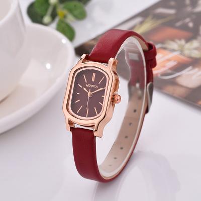 China Non-specific hot selling ladies watch 2021 small green retro female watch wristwatches for women for sale