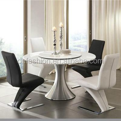 China OE-FASHION Eco-friendly Round Marble Dining Table Set Dining Room Furniture for sale