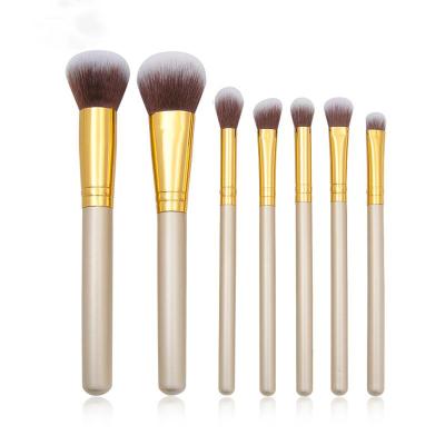 China Angular Blush 7 Pieces Eyeshadow Makeup Cosmetic Soft Set Brush For Women Eye Gold Brush With Wooden Handle OEM for sale