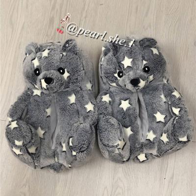 China Fashion Trend Fashion Trend Faux Fur Lovely Warm Fluffy Women Household Animal Rainbow Colors Kids Bear Slippers Custom for sale