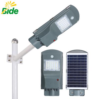 China ROAD China factory low price aluminum ip65 20w 40w 60w integrated all in one solar led street light outdoor waterproof solar led street light for sale