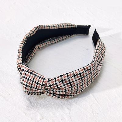 China Sweet Hair Accessories Hair Circle Girls Tied Cross Hair Band Plaid Fabric Headband Plastic Hair Circle for sale