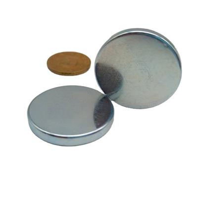 China N35 N42 N52 Industrial Magnet Round / Disc Shape Neodymium NdFeB Permanent Magnet for sale