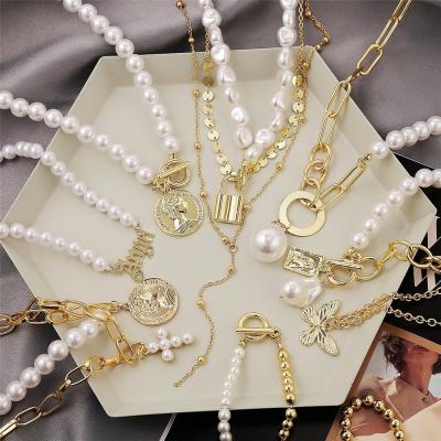 China Romantic Imitation Shaped Retro Pearl Pendant Necklace Pearl Pearl Necklace for sale