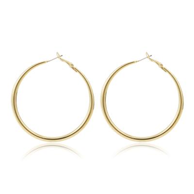 China Vintage Vintage Exaggerated Gold Pearl Geometric Metal Earrings Big Circle Earrings for sale