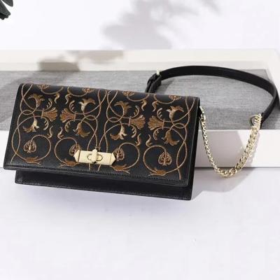 China Wishful Lady Wholesale Vintage Flower Embroidery Carteras Mujeres Women Bag Handbags Shoulder Bag Luxury Ladies Handbags Purses for sale