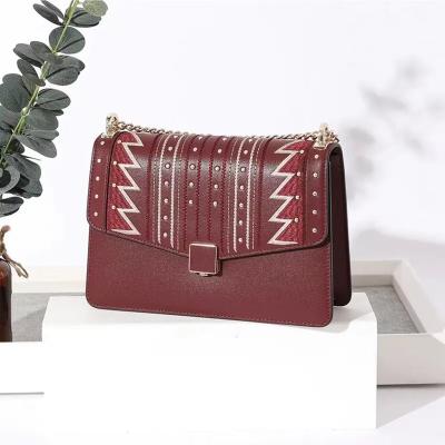 China Embroidery Fashion Trend Embroidery Lightning Metallic Chain Cross - Folded Body Bag Women Handbags Handbag Luxury for sale