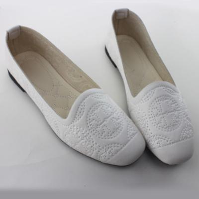 China Black Anti-slippery Female Loafers Office Brand CLS032 Casual Flat Shoes For Women for sale