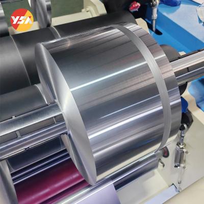 China 8011 Aluminiumfolie Roll 25mic 35mic Shisha und Haarfolie geprägte Schneiden zu verkaufen