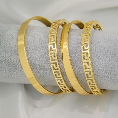 China CLASSIC Great Wall Special Muslim Pattern Bangle Girl Design 18k Gold Arabic Bracelet Set For Women for sale