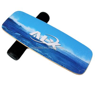 China Hot Selling Custom Shimmy Balance Board Stability Trainer Non Slip Surface Wooden Balance Board Balancing Trainer with Cork Roller for sale