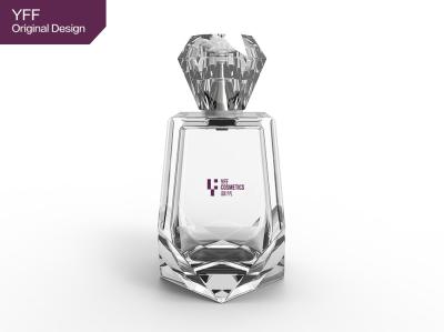 China Logotipo de encargo de cristal transparente vacío chispeante de las botellas de perfume del diamante 100ml en venta