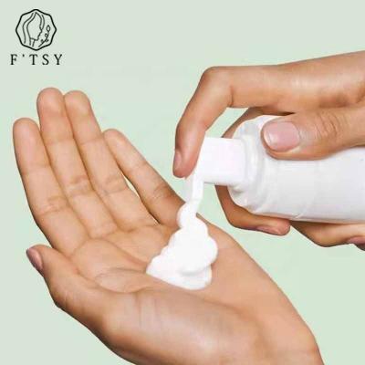 China Private Label Natural Vegan Moisturizing Soothing Cleansing Foam Feminine Wash For Intimate Area for sale