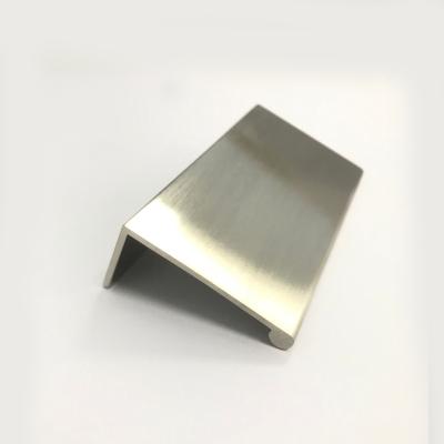 China Modern Aluminum Sideboard Hardware 76mm Profile Pull Chrome Plate Edge Handle 127mm for sale