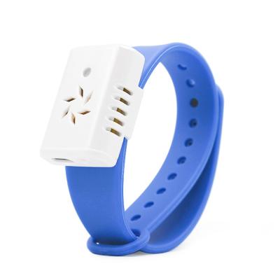 China Viable Mosquito Repellent Loop Wristband Anti-mosquito Effective Repellents Peel Anti Mosquito Wristband With Essential Oil Tablet for sale