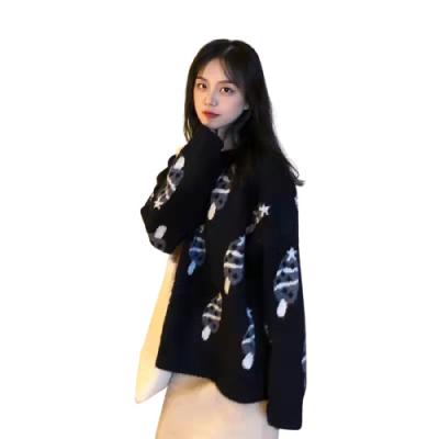 China High Quality Anti Shrink Christmas Tree Winter Pullover Jacquard Women Loose Custom Knitted Sweater for sale