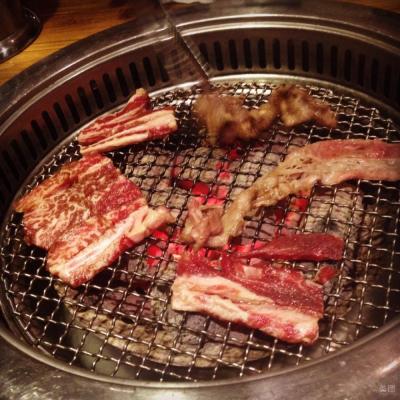 China Restaurant table smokeless korean restaurant grill equipment korean grill barbecue charcoal barbecue table grills for sale