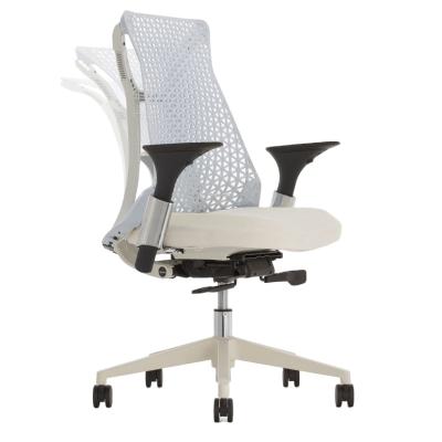 China Luxury Adjustable Boss Designer Mesh Office Chrome Ergonomic Leg (Height) Swivel White Executive Chairs for sale