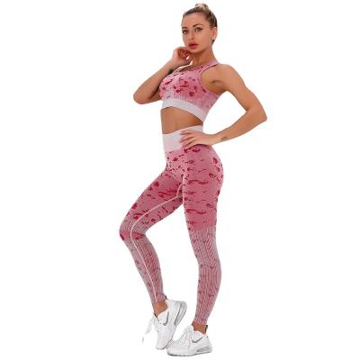 China Viable Wholesale Workout Yoga Pants Designer Splicing Color Fitness Yoga Gaiters for sale