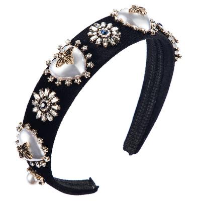 China Fashional Lady's New Pretty Velvet Pearl Headband Rhinestone Baroque Bride Wide Edge Headband Hair Accessories for sale