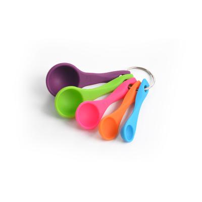 China Hot Selling Customizable Sustainable Bpa Free Doser Set 5Pcs Silicone Doser Set Silicone Scraper Spoon for sale