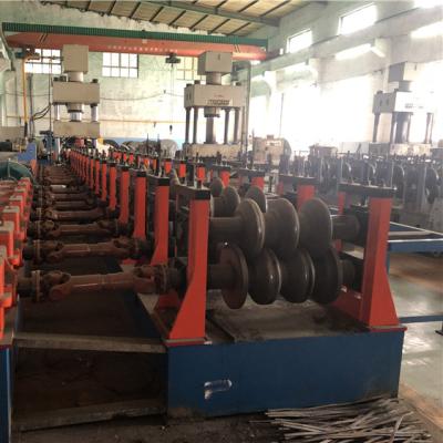 China Hotels New Products No.45 Steel Tile Forming Machine For Home Use for sale