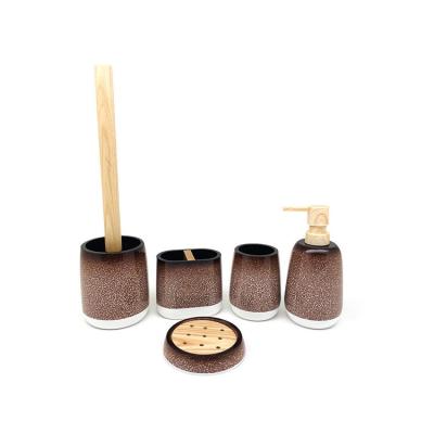 China 5pcs Ceramic Look Polyresin Bathroom Accessories Set Toothbrush Tumbler Holder With Wood Parts for sale