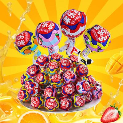 China Large normal sweet candy swirl lollipop for sale soft hard candy fruit lollipop new mini haolaiwu fruit 120pcs for sale