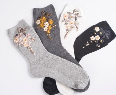 China NEW DESIGN Flower HOT Disposable High Quality Women's Combed Print Cotton Socks for sale