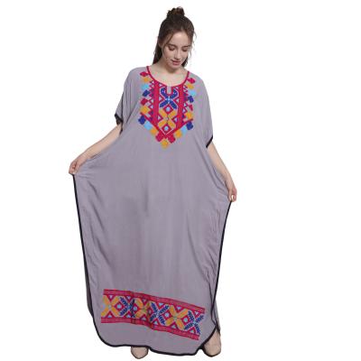 China Factory Daily Casual Formal Muslim Customization Dress Embroidery Wholesale Dubai Islamic Clothing for sale