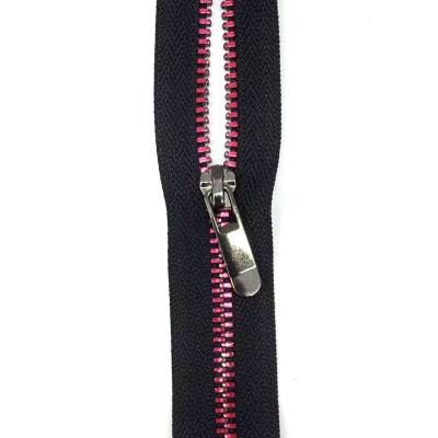 Chine open-End 10# Metallic color long chain custom zipper pulls waterproof corn big teeth metal zipper in factory à vendre