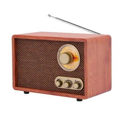 China BT player+USB/SD portable wooden vintage nostalgic radio with AM FM radio BT play USB game for sale