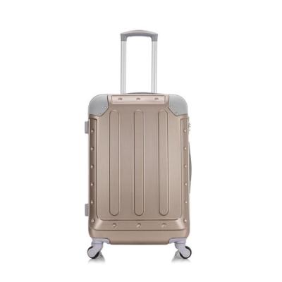 China Excellent Shock Resistance And Wear Resistance Excellent Lightweight Suitcase Set Factory Directly Wholesale Suitcases Luggage for sale