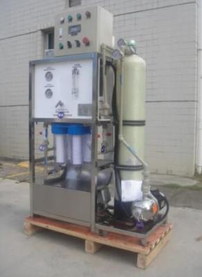 China Marine Yacht Boat Small Swro Seawater Desalination Equipment 1000l/D 400v for sale