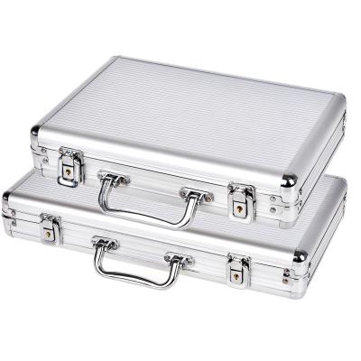 China 500pcs Chips Luxury Aluminum Carry Case for Chips Poker Chip Case with Lock for sale