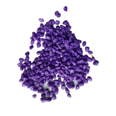 China Modern purple color dyed pebbles suitable for aquarium. for sale