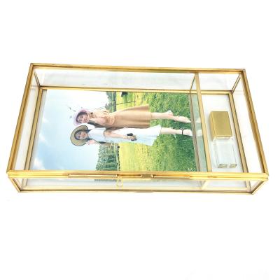 China Luxury VIP Photography Glass and Gold Retangular Shade Boxes Stands 4*6 Inch 5*7inch 6*8inch Photos and USB Crystal Glass Jewelry Box for sale