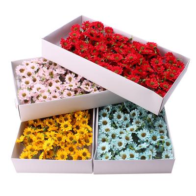 China Natural Artificial Flowers Gerbera jamesonii Christmas Bouquet Gift Box with Small Wildflowers Chrysanthemum Soap Flowers for sale