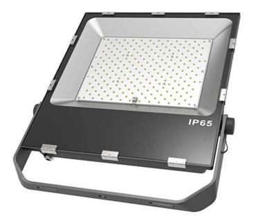 China High Efficiency 150 W Outdoor Led Flood Light Energy Saving Industrial Led Floodlight for sale