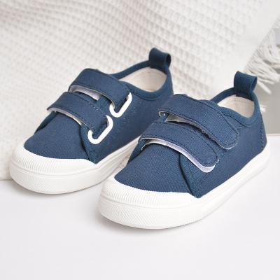 China Latest Design Kids Navy Canvas Round Outdoor Kids TPR Sneakers Daily Wear-Resistance Sports Shoes for sale