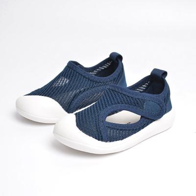 China Factory Round Small Casual TPR Children Walking Low Flat Shoes Cut Outdoor Sports Mesh Breathable Sneakers for sale