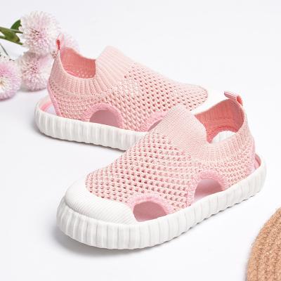 China Breathable Customized 2022 New Products Summer Fly-knit Hollow Casual Sandals Kids Beach Sandals for sale