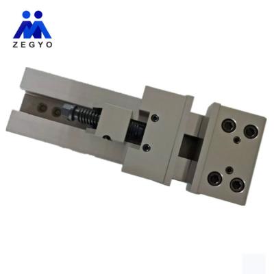 China Machining Center Low Price Working Folder Tyoe GT 178 Precision Vise CNC Vise Cnc Machining Center Modular Wooden Case 20crmnti HRC58-62 T/T FANGZHENG CNC for sale