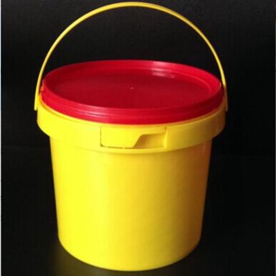 China Hot Sale 1-30L/1-8 Gallon Pet Food Paint Buckets White Plastic Oil Paint Bucket With Handle And Lid for sale