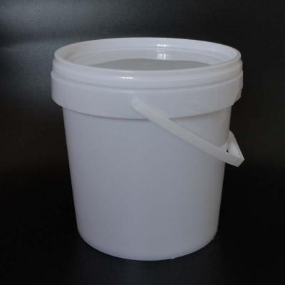 China Hot White Plastic Pet Food Sale 1-30L/1-8 Gallon Food Grade Milk Buckets Milk Pail With Handle And Lid for sale