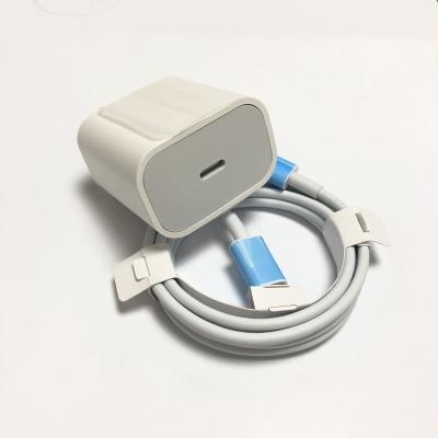 China Wholesale 20w Mobile Phone Palladium Chargers Adapter Quick Charging Fast Speed ​​Usb Type C Cable Chargers For iPhone for sale